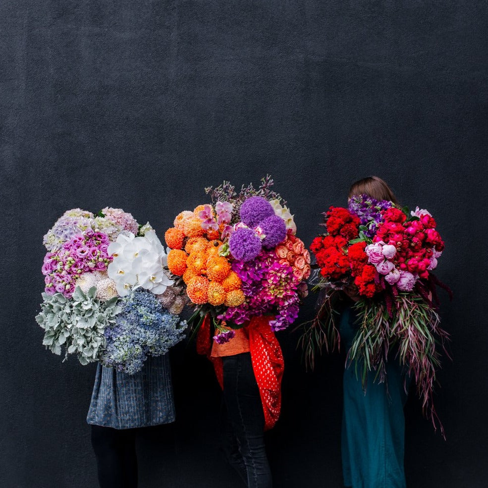Flower Subscription of four deliveries. Bundles of freshly cut flowers delivered either weekly, fortnightly or monthly. Let us know your colour palette preferences in the notes section of the shopping cart.
